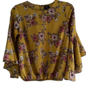 Bobeau Yellow Floral Blouse Women's Size Medium Flutter Sleeves Elastic‎ bottom